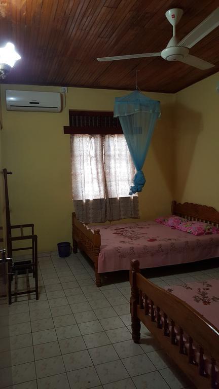 Isuruma Rest Катарагама Стая снимка